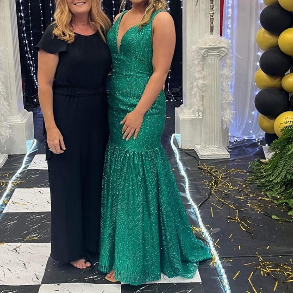 Emerald Green Prom Dress - Picture 2 of 3